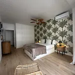 Beachside Oasis 951