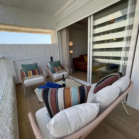 Beachside Oasis 951
